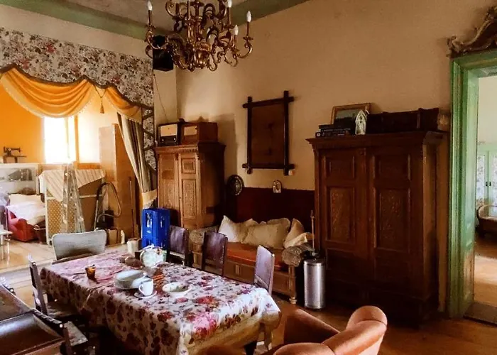 Rozsilak Villa *